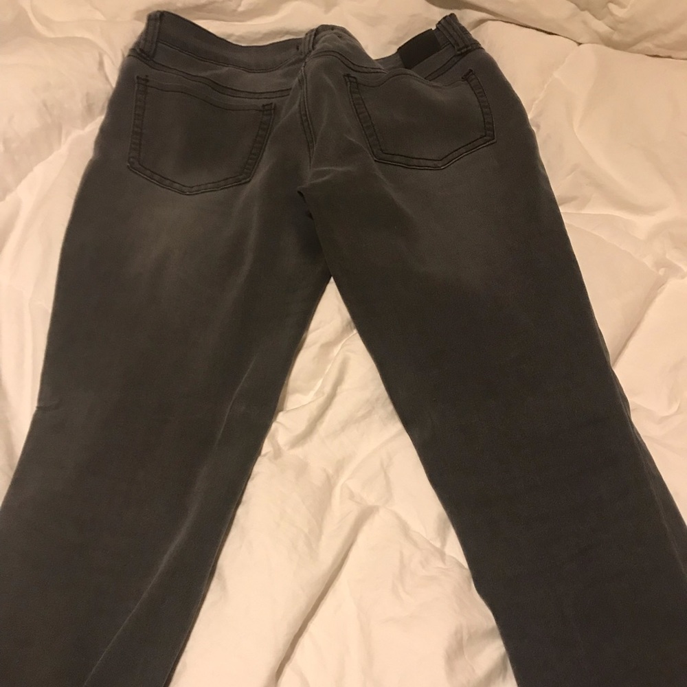 Jeans - Picture 2 of 2